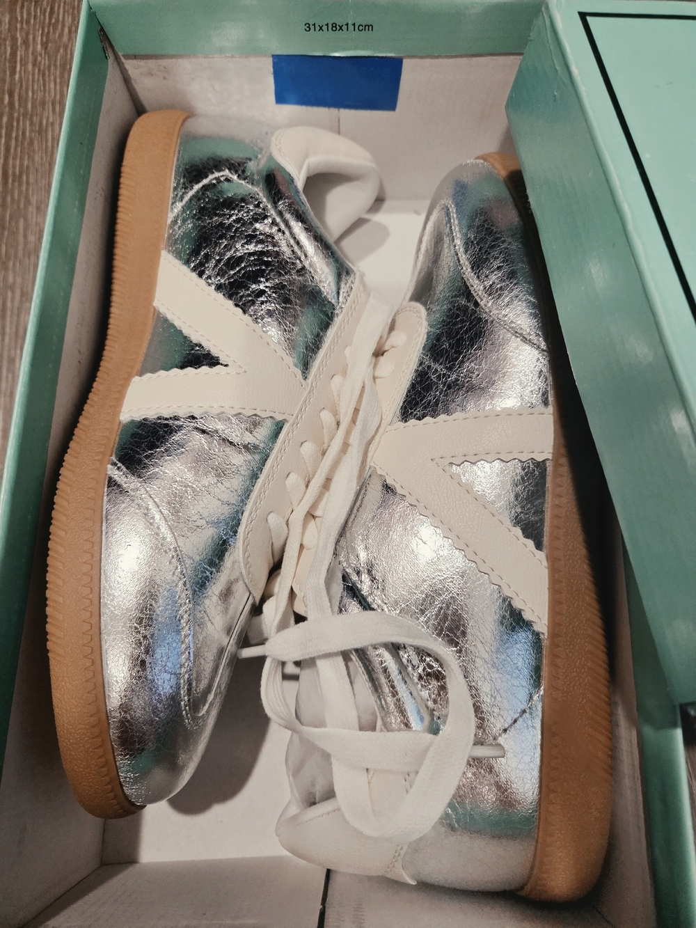 NIB MIA Drea Metallic Silver Fashion Sneakers Gum Sole Women’s Size 9M